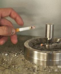 Wschodni dymek kusi palaczy. Przemyt kwitnie