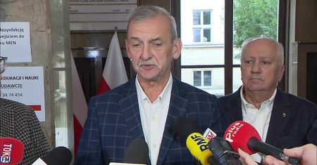 Bez przełomu po spotkaniu kierownictwa ZNP z ministrem Czarnkiem. Kolejne 30 listopada