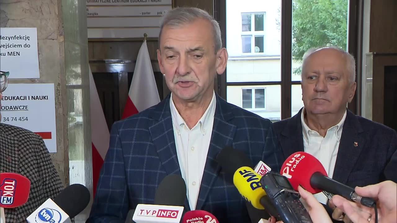 Bez przełomu po spotkaniu kierownictwa ZNP z ministrem Czarnkiem. Kolejne 30 listopada