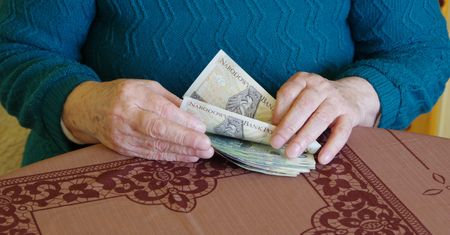 Uprawnionych 1363 seniorów. Dostaną 6246 zł brutto miesięcznie