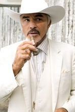 ''How Sweet It Is'': Burt Reynolds i Erika Christensen zadzierają z mafią