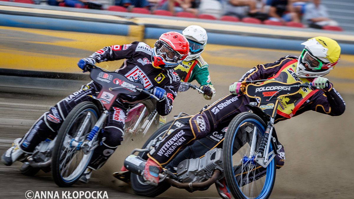 WP SportoweFakty / Anna Kłopocka / Na zdjęciu: Bjarne Pedersen (kask czerwony) i Wiktor Trofimow jr (żółty)