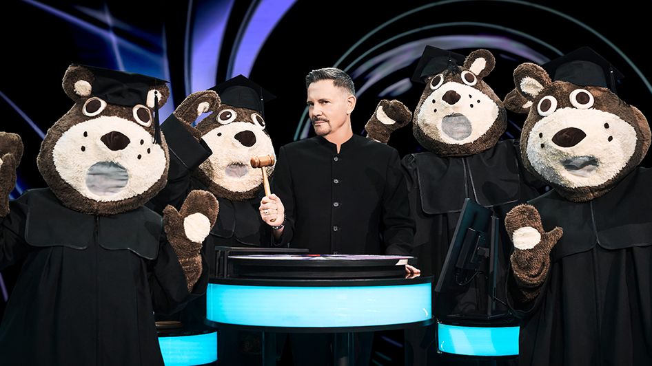 Plush w Awanturze o kasę