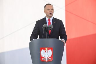 "Rzuca wyzwanie Tuskowi". Brytyjski dziennik ocenia Karola Nawrockiego