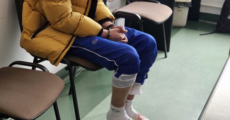 Siostra była poszukiwana, brat wpadł z narkotykami. Niecodzienna sytuacja pod Warszawą