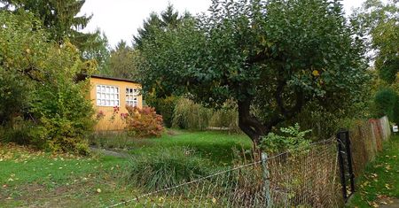 Czy można nocować na działce ROD? Przepisy są jasne
