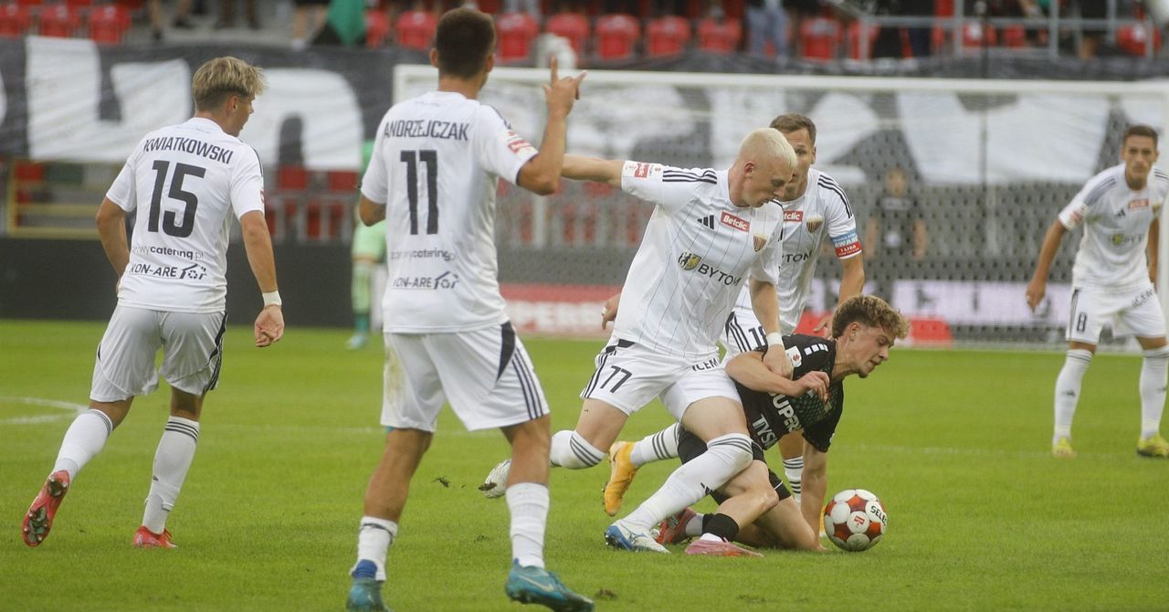 Polonia Warszawa - Polonia Bytom: Starcie dwóch byłych mistrzów Polski w stolicy dostarczyło kibicom sporych emocji