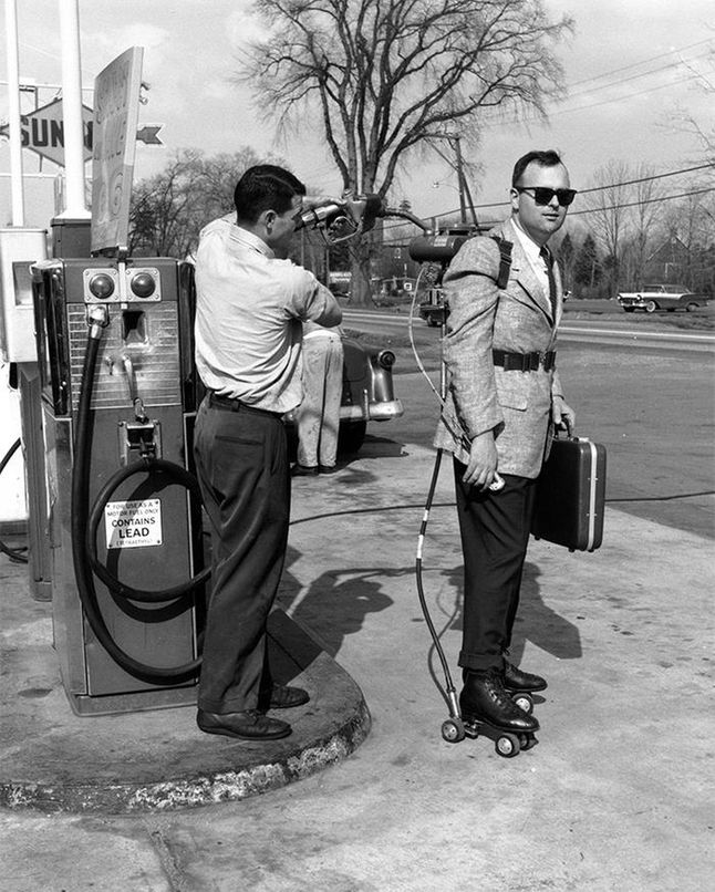 Zmotoryzowany akwizytor. USA, 1961.
