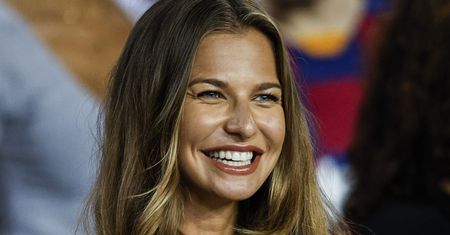 Anna Lewandowska kibicuje polskiej kadrze w Katarze. Na mecz nie przyszła sama