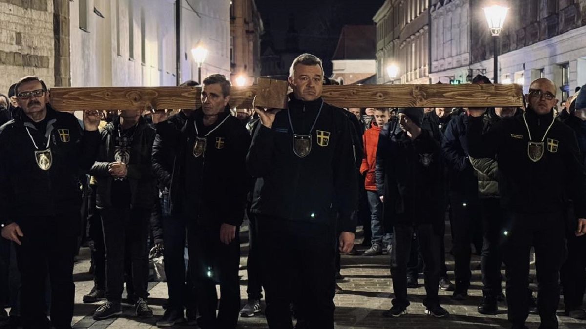 15 marca ulicami Krakowa przeszła Męska Droga Krzyżowa.