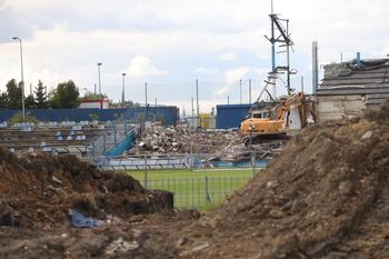 Śląskie: Trwa rozbiórka stadionu Ruchu Chorzów. Obiekt był świadkiem największych sukcesów klubu