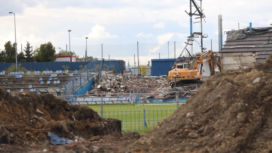 Wyburzanie stadionu Ruchu Chorzów
