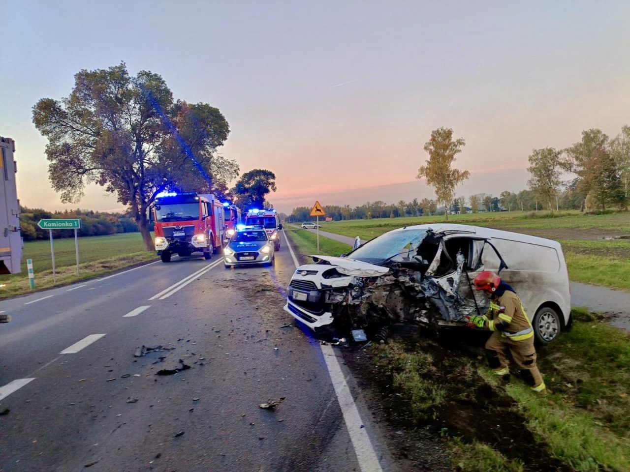 Malbork: Zderzenie ciężarówki z samochodem osobowym. Droga krajowa nr 55 zablokowana