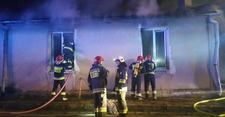 Pożar budynku socjalnego w Kraśniku. Nie żyje jedna osoba