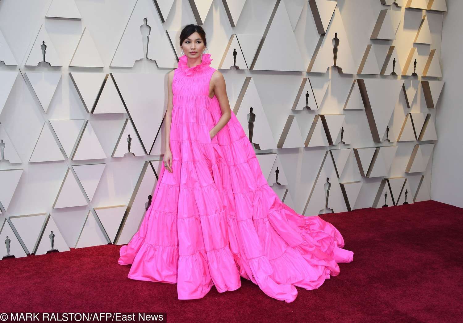 Gemma Chan – Oscary 2019, kreacja: Valentino Couture