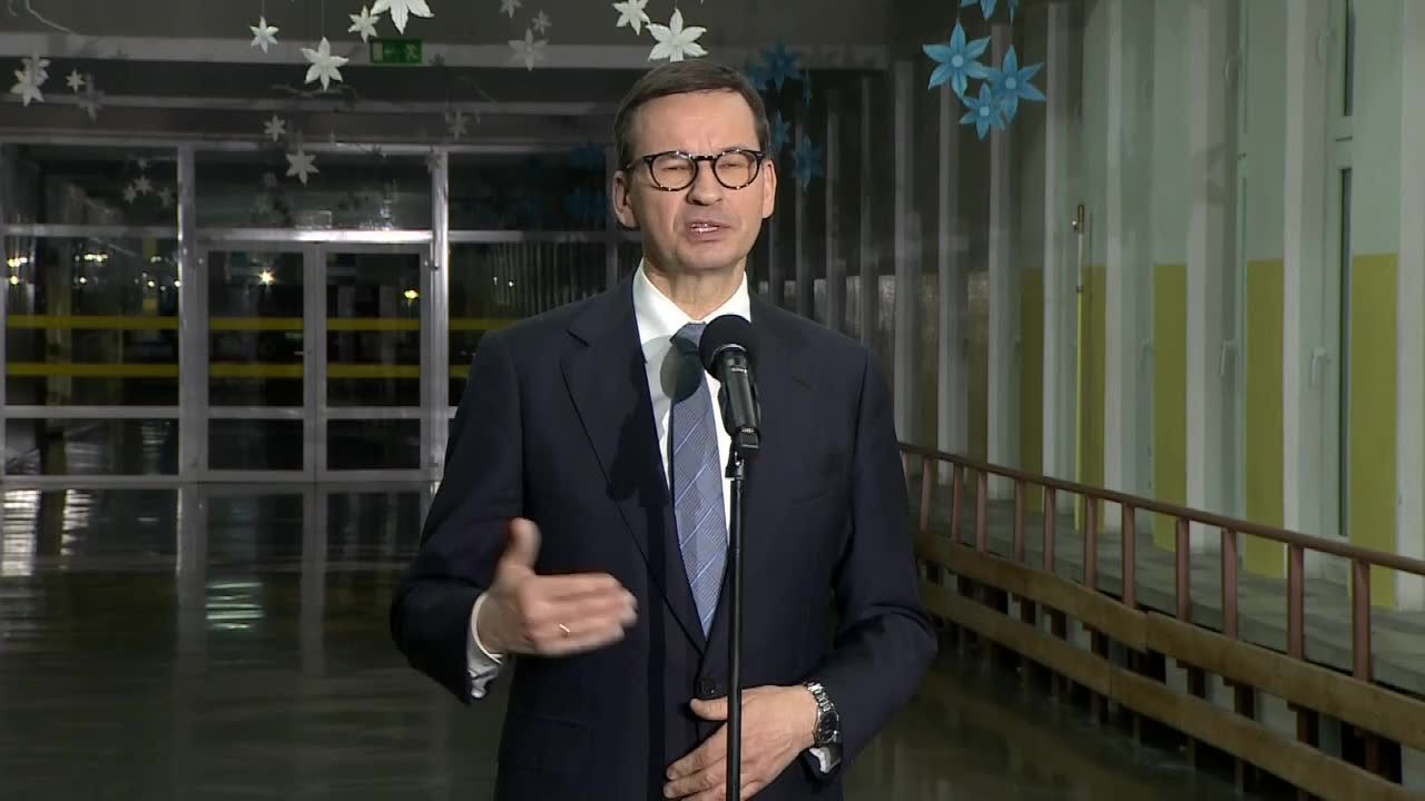 “Przeprowadzona wzorcowo” – Morawiecki i Obajtek bronią fuzji Lotosu z Orlenem