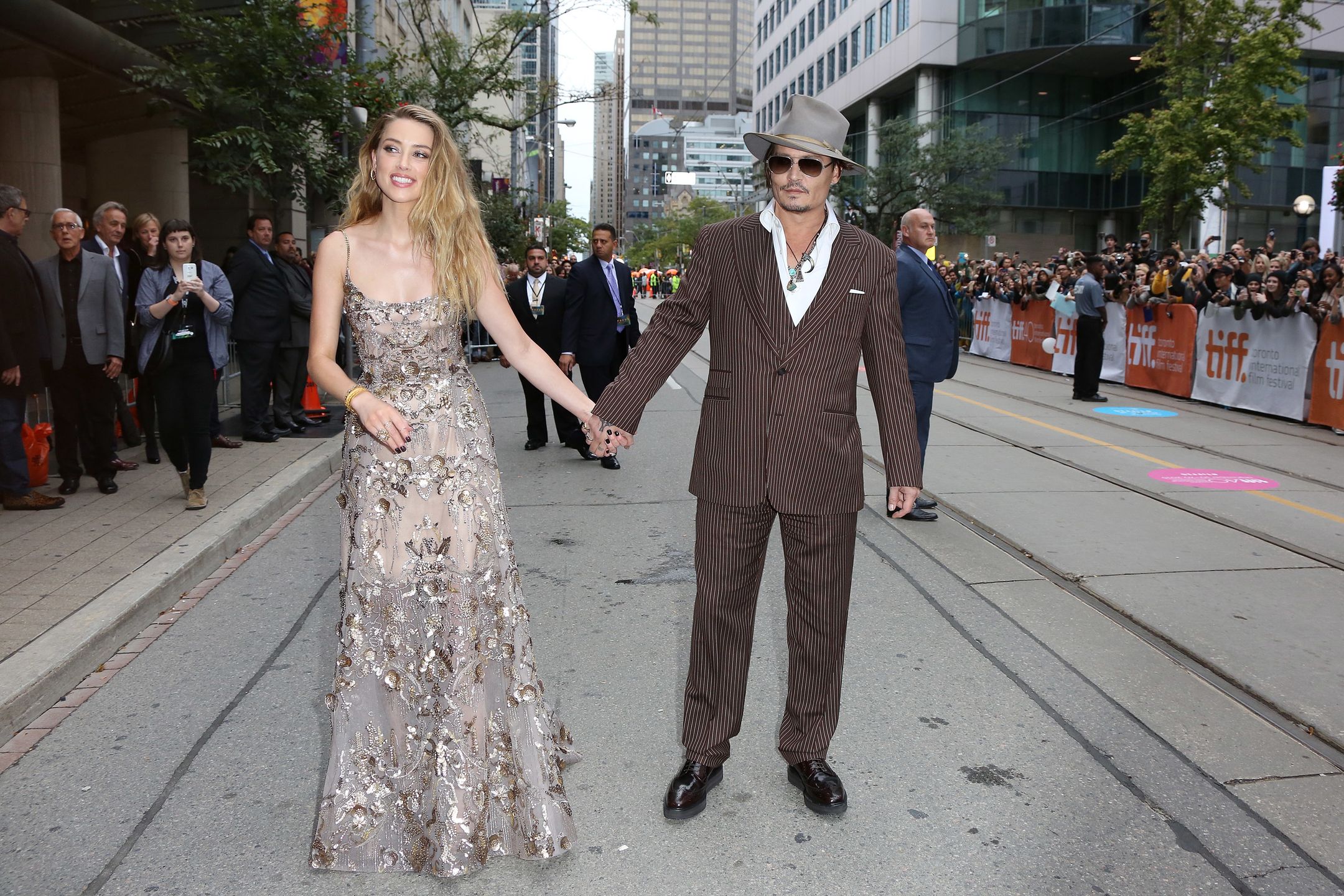 Johnny Depp oskarża Amber Heard o wypróżnienie się na łóżko