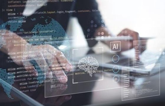 Polacy nie boją się sztucznej inteligencji samej w sobie. Obawiają się jednak dezinformacji