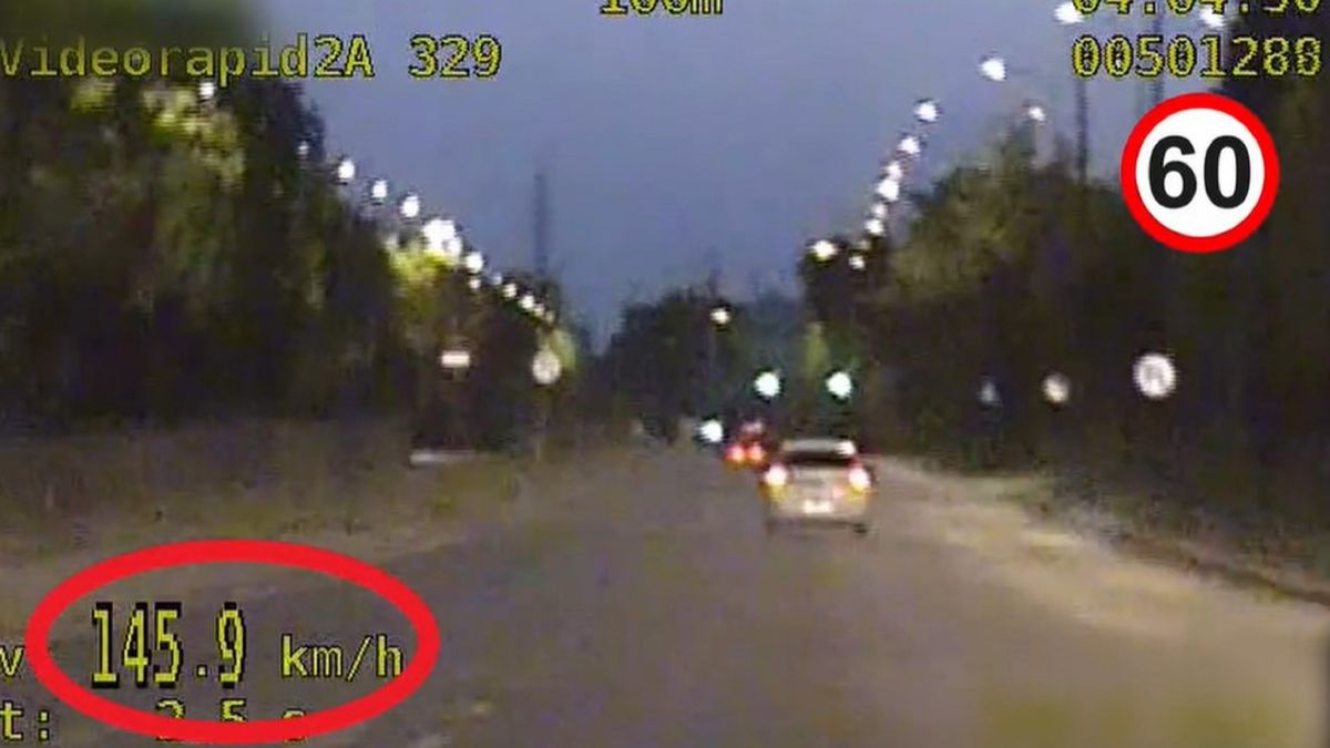 Kierowca mknął ponad 145 kilometrów na godzinę.
