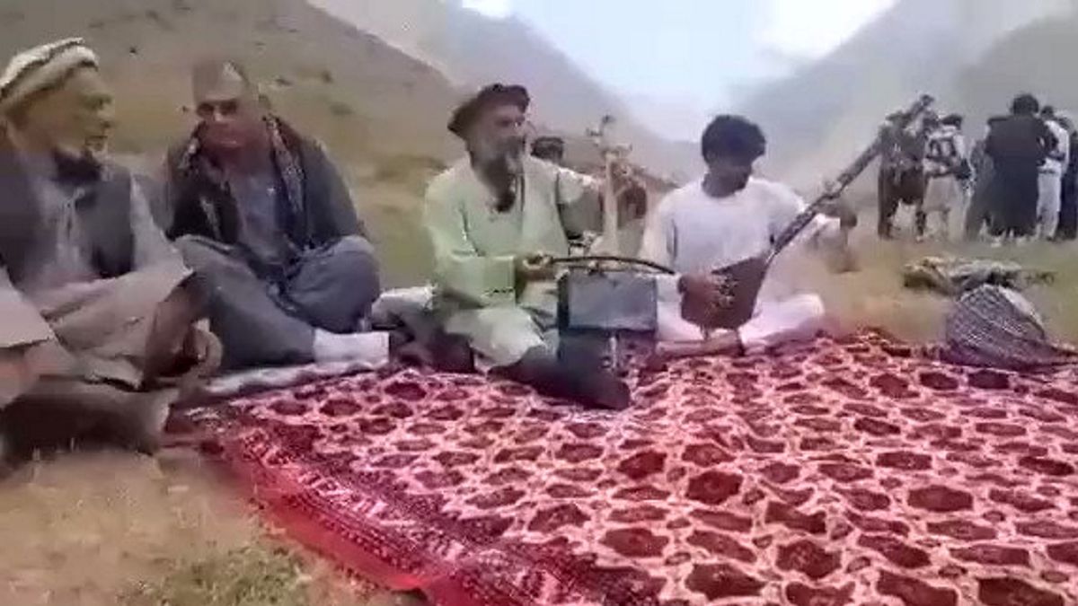 piosenkarz ludowy Fawad Andarabi