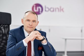 Jak przez siedem miesięcy kilku Polaków zbudowało bank