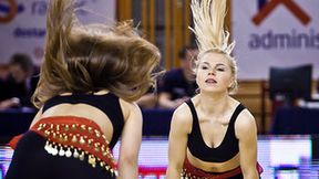 Cheerleaders Radom podczas meczu Rosa Radom - TBV Start Lublin (galeria)