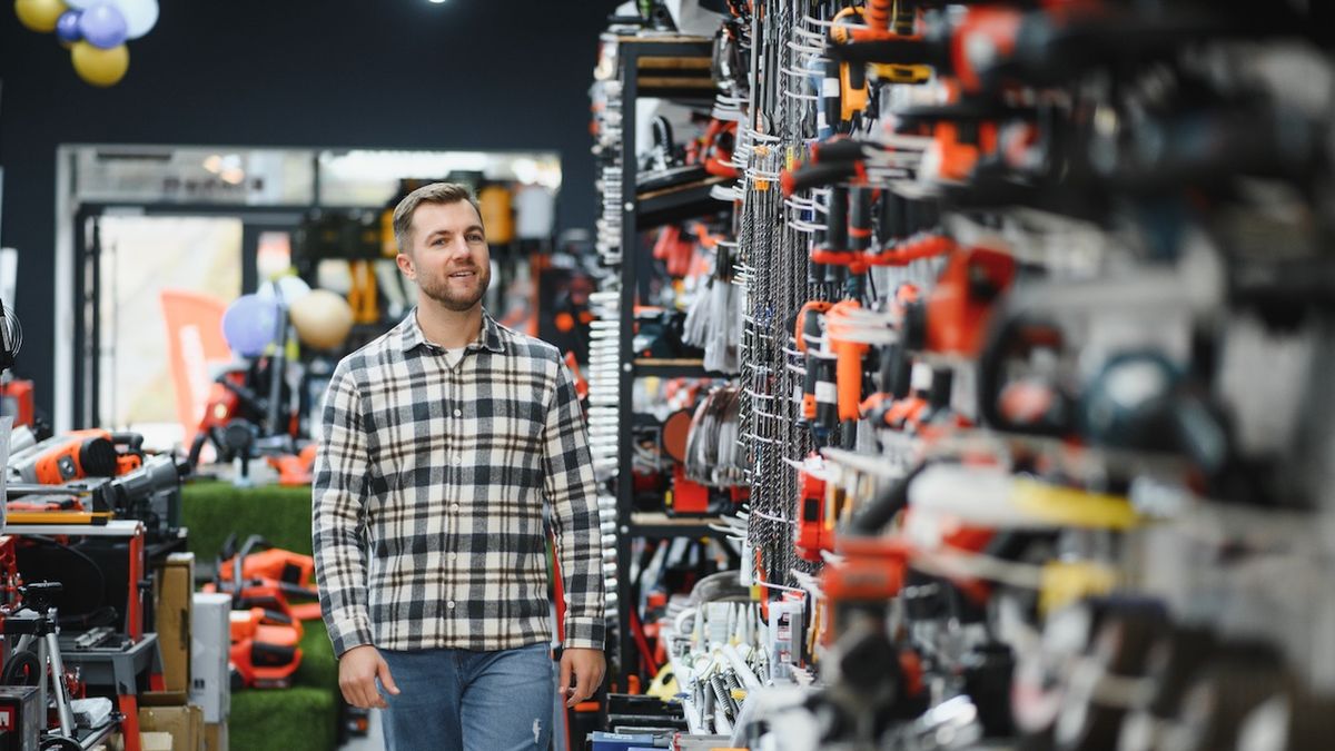 Hammer to sieć sklepów budowlanych z 50-letnią tradycją