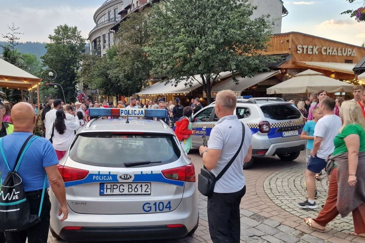Służby na Krupówkach. To już prawdziwa plaga. Posypały się mandaty