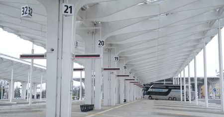 Zamość, Kraśnik, Puławy, Nałęczów, czy Krasnystaw. Od 18 marca kolejni przewoźnicy przenoszą się na Dworzec Lublin
