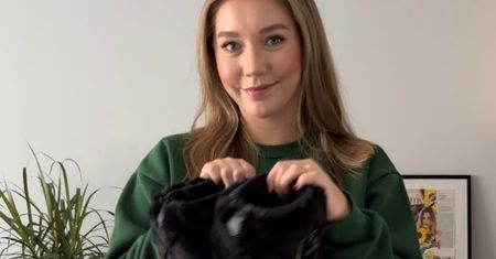Kobiety uwielbiają te buty. Jak wystylizować futrzane śniegowce na 3 różne sposoby?