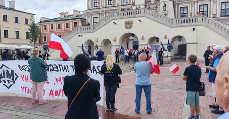 Skandaliczne słowa na wiecu przeciwko imigrantom. Jest śledztwo