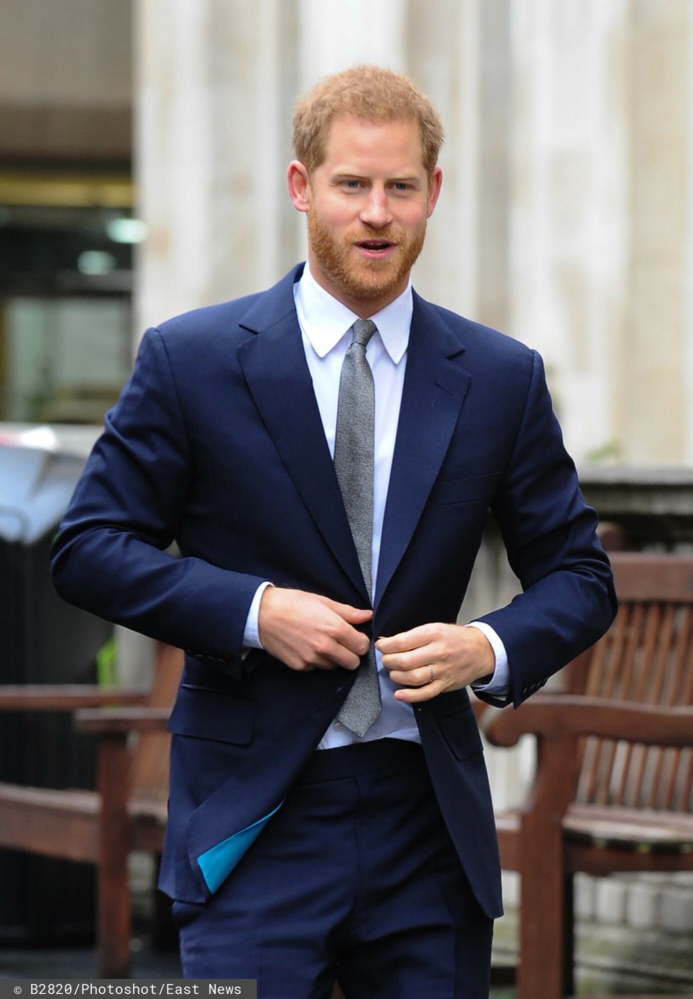 Książę Harry wygłasza przemówienie, przyznając Diana Award