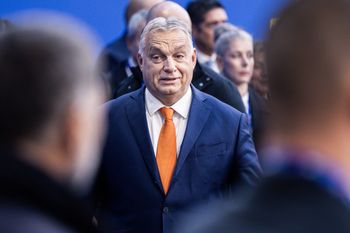 Węgierski MOL chce przejąć imperium Łukoilu. W tle rozmowy Orbana z Trumpem