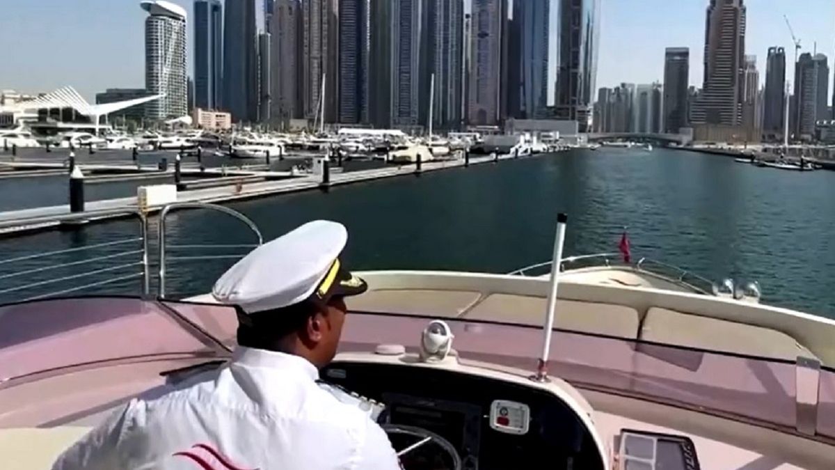 Do Kataru można dostać się ekskluzywnym jachtem