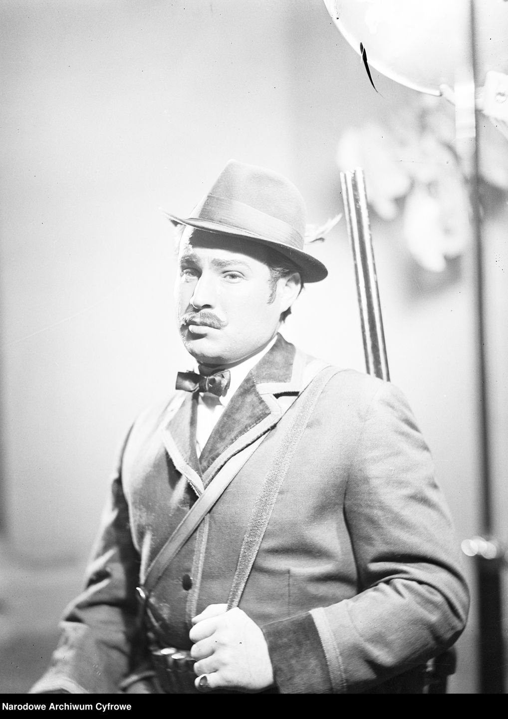 Tadeusz Bartosik w sztuce Teatru Powszechnego