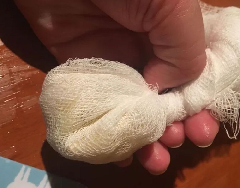 "Gałganek Aliny" - babcina metoda, którą poleca Pan Tabletka. Pomaga na przeziębienie i chore zatoki