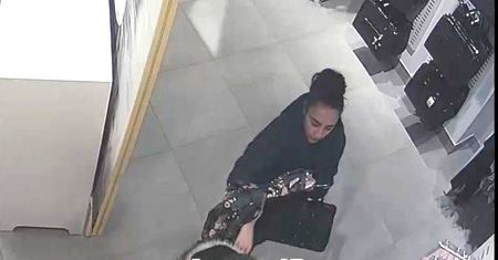 Ukradła kobiecie portfel z pieniędzmi i wskazała na "uciekającego" złodzieja. Rozpoznajesz ją?
