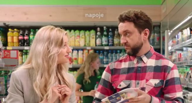 Zaproszenie na obiad, spadek formy i bez glutenu lub laktozy w spotach Żabki (wideo)