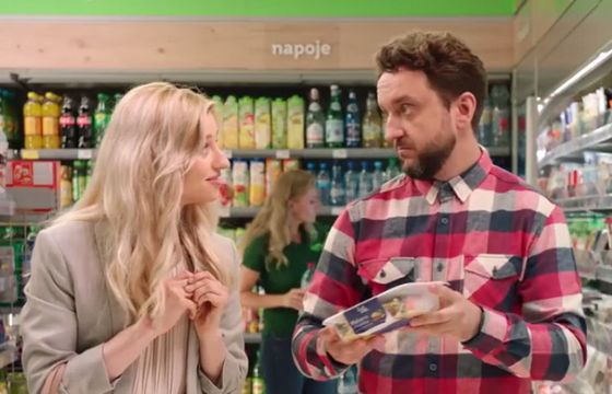 Zaproszenie na obiad, spadek formy i bez glutenu lub laktozy w spotach Żabki (wideo)