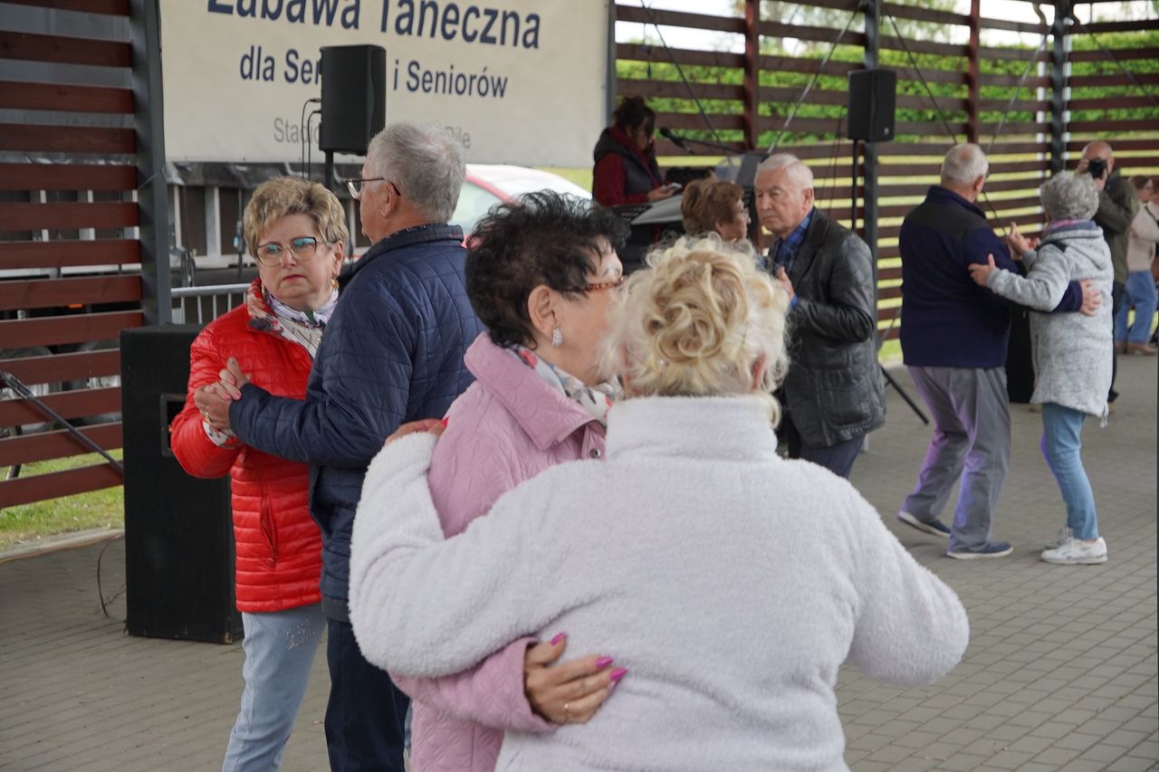 Taneczne środy dla Seniorów i seniorek, Piła, seniorzy