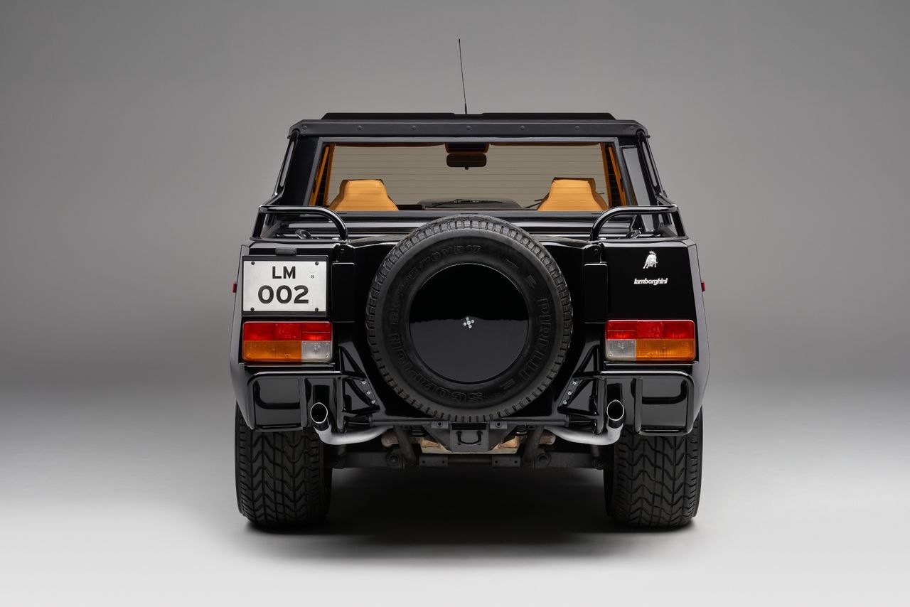 Lamborghini LM002