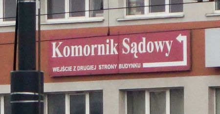 Komornicy pukają do drzwi Polaków. Powód jest jeden