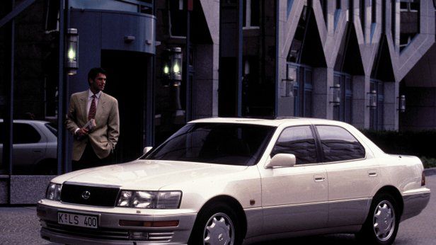 Lexus LS400