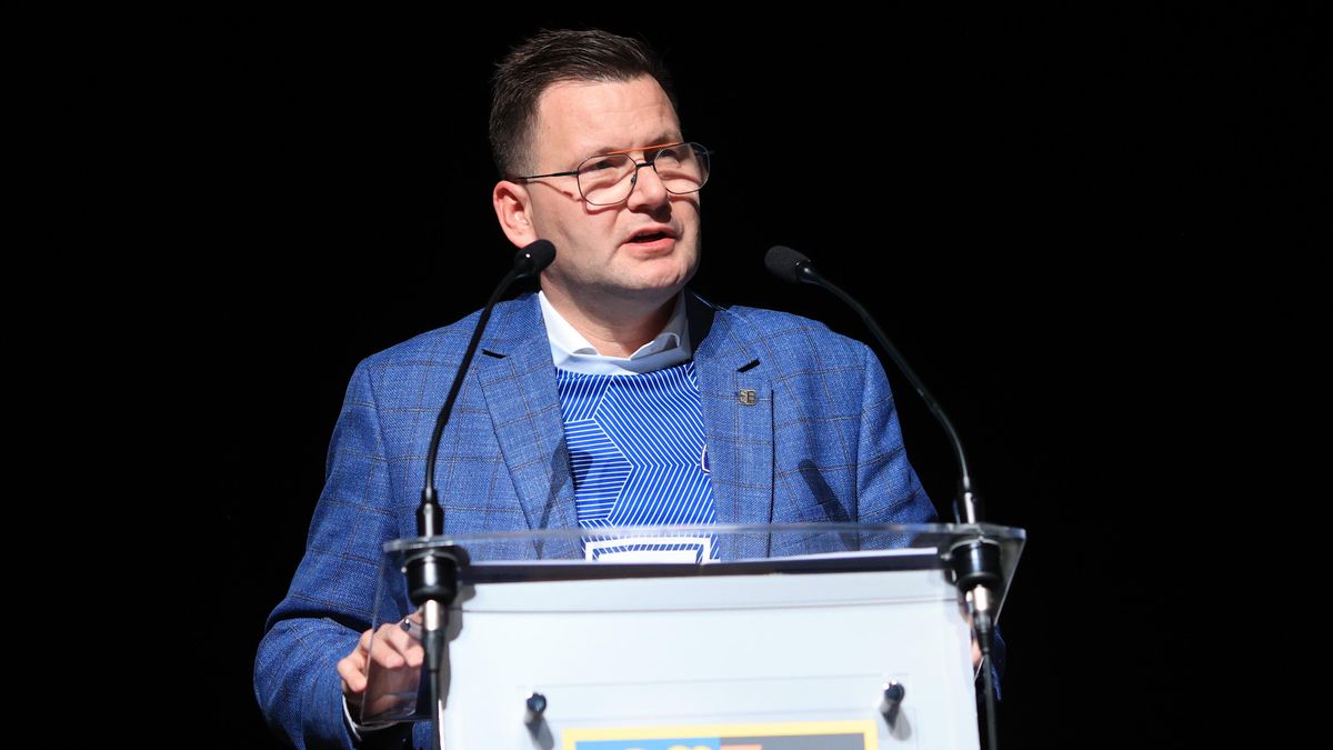 Prezydent Chorzowa Szymon Michałek