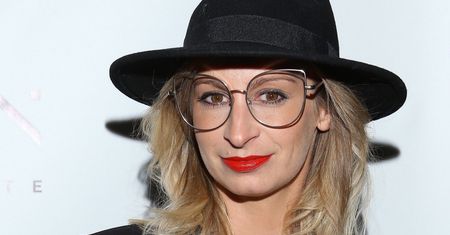 Magdalena Schejbal pozuje topless. Porusza przy tym ważny temat