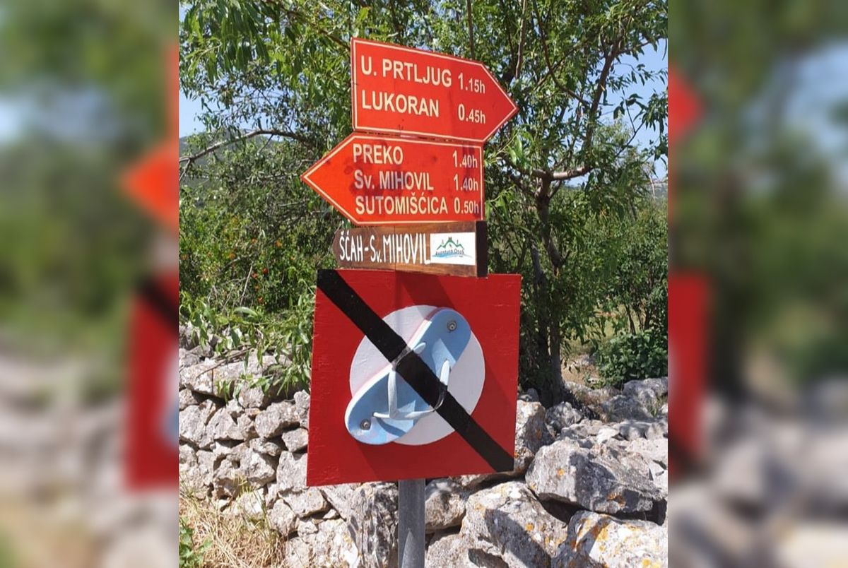 Chorwaci mają dość turystów w klapkach. Dali im wymowny przekaz