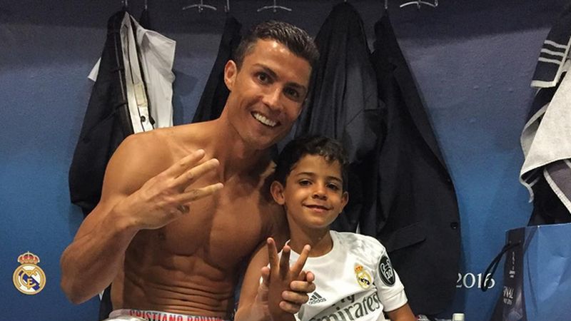 Zdjęcie okładkowe artykułu: Instagram /  / Na zdjęciu: Cristiano Ronaldo z synem