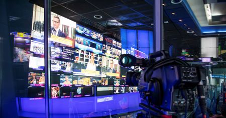 KRRiT stawia warunki koncesyjne. Eksperci są zgodni. "To nie leży w jej gestii"
