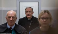 Bezprecedensowy proces biskupa. Sędzia: Kościół to nie wyspa