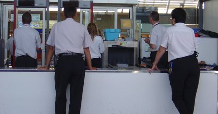 Strajki niemal w całej Europie. Utrudnienia na lotniskach, w metrze i autobusach